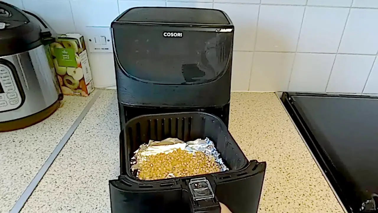 How to cook microwave popcorn in an air fryer